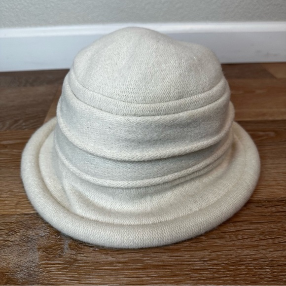 Scala 100% Wool Cream Winter Packable Cloche Hat, OS - Picture 4 of 11